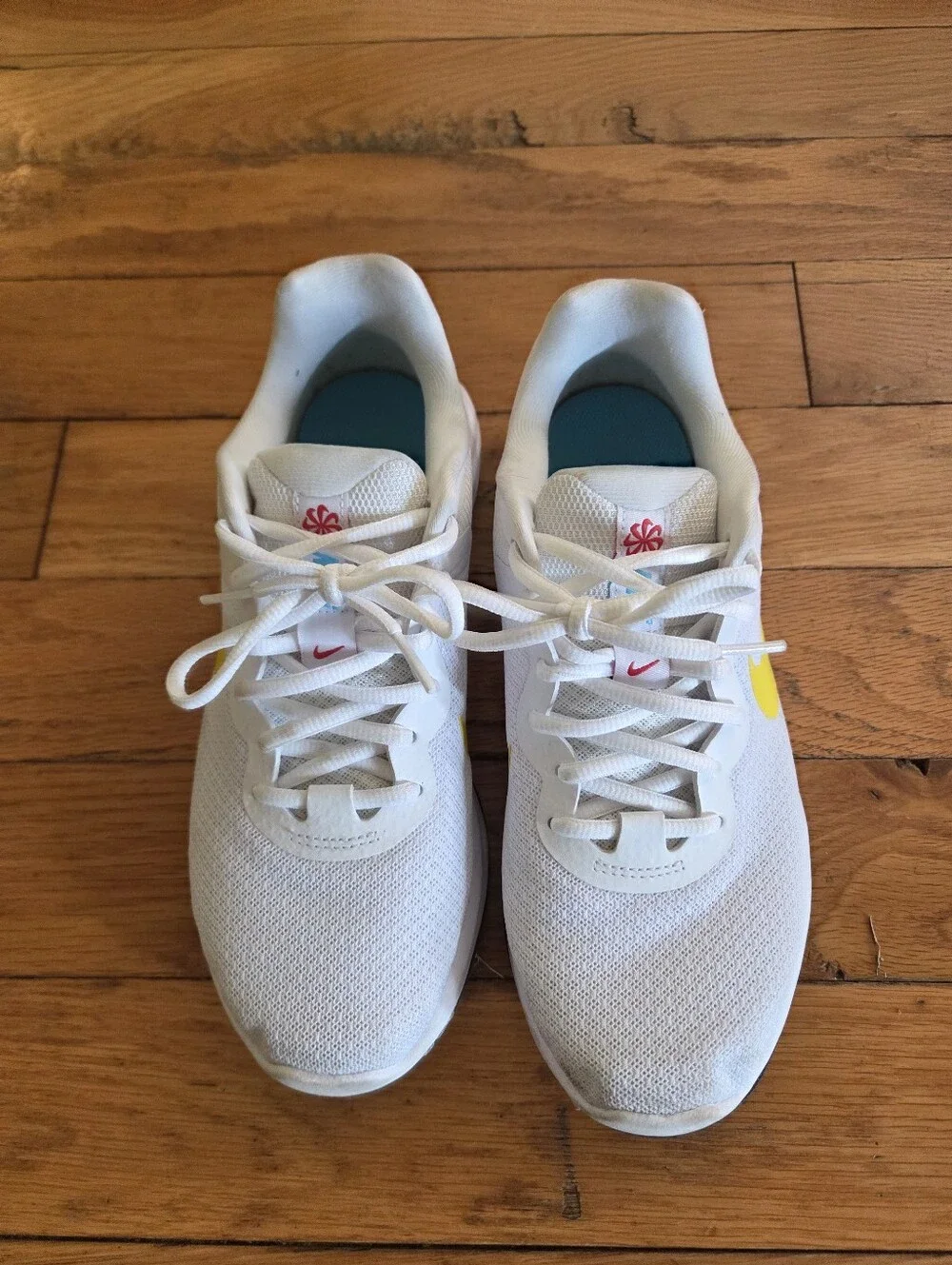 Nike White Revolution Athletic Sneakers with Yellow Swoosh Womens Size 7.5